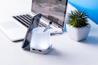 Lumeo Pen Holder With USB Hub with custom printing - image 3
