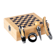 Kaspar Chess Wine Set with custom printing - image 3